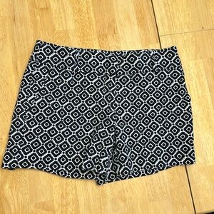 Loft The Riviera Shorts - Navy / White